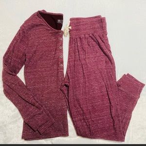Albion Fit Cabin Fever Set Henley & Joggers Maroon